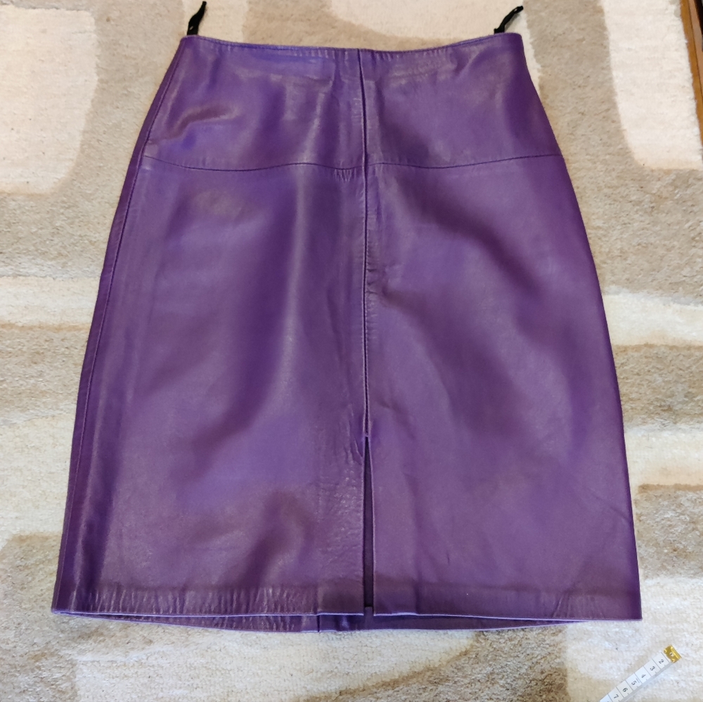 Vintage Giorgio Cuirs violet soft leather pencil skirt FR40